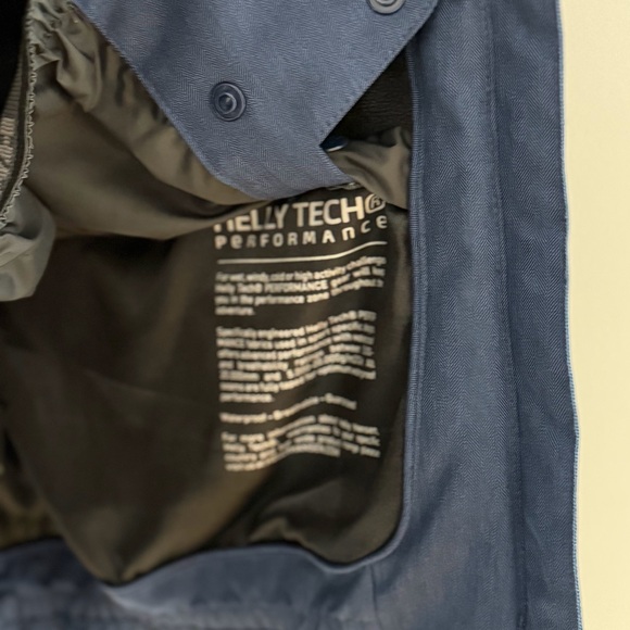 Helly Hansen women’s young adults winter parka like new - Picture 4 of 9